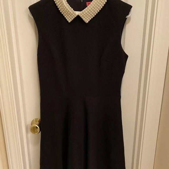 Betsey Johnson Dresses & Skirts - Betsey Johnson Faux-Pearl Collar Flared Dress
